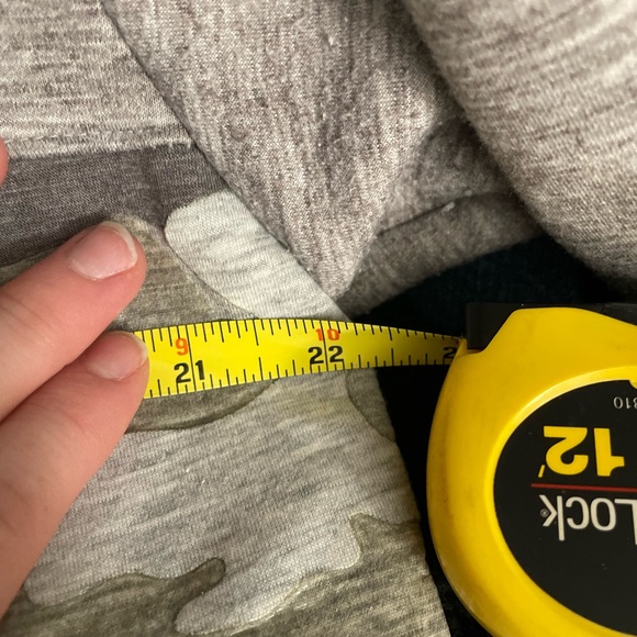 Prep grey and camo sweater - Picture 7 of 7